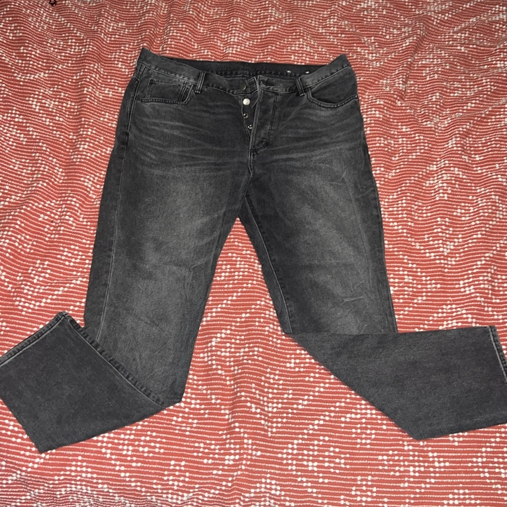 AE high rise girlfriend jeans